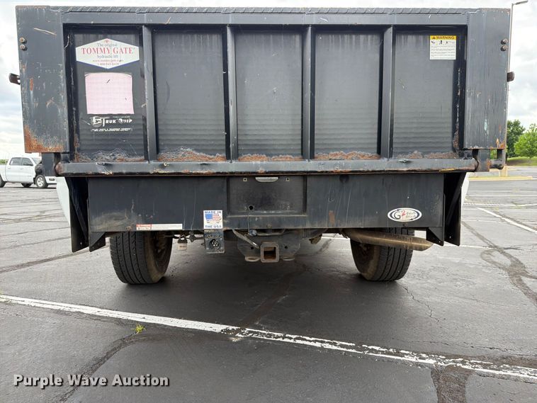 image for item EQ8021 2006 Dodge Ram 2500 Ext. Cab pickup truck