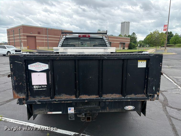 image for item EQ8021 2006 Dodge Ram 2500 Ext. Cab pickup truck