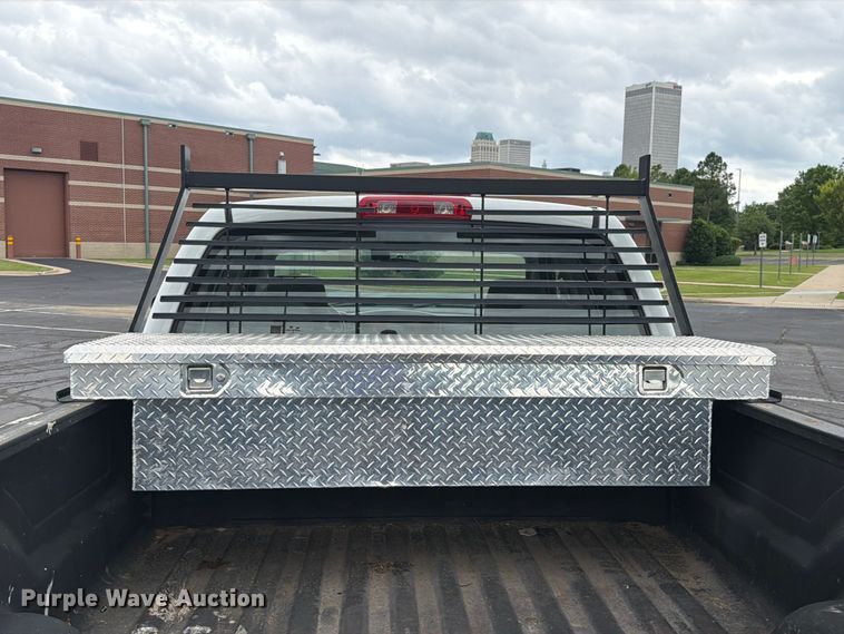 image for item EQ8021 2006 Dodge Ram 2500 Ext. Cab pickup truck