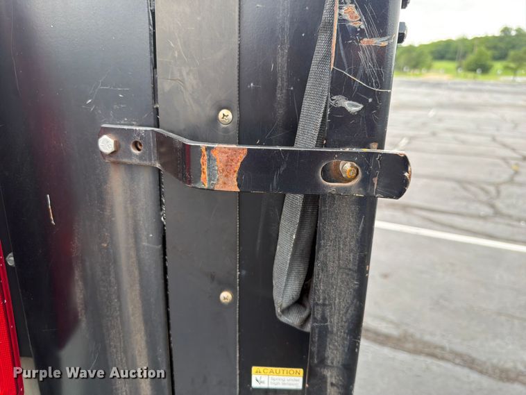 image for item EQ8021 2006 Dodge Ram 2500 Ext. Cab pickup truck