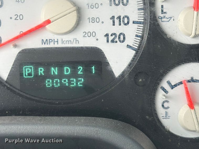 image for item EQ8021 2006 Dodge Ram 2500 Ext. Cab pickup truck