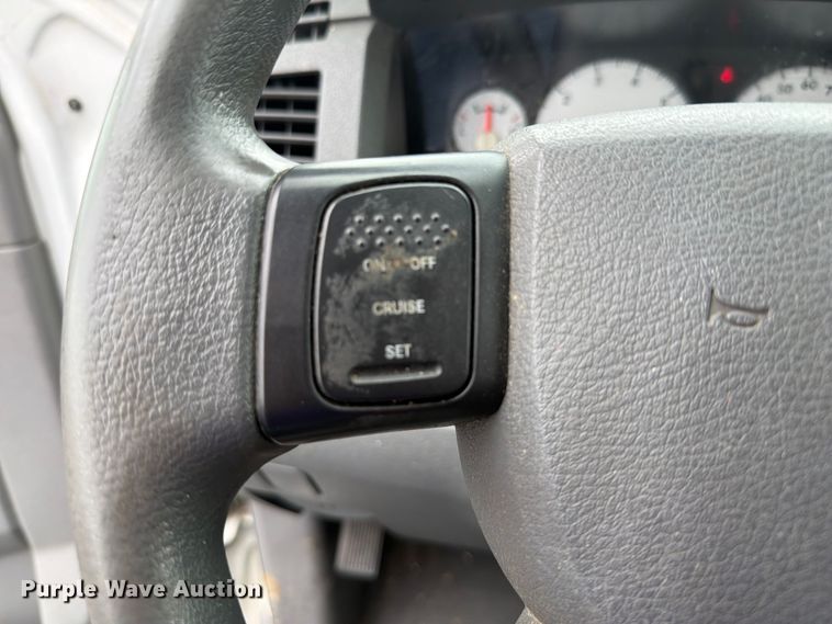 image for item EQ8021 2006 Dodge Ram 2500 Ext. Cab pickup truck