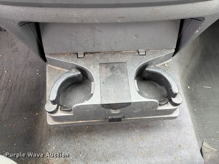 image for item EQ8021 2006 Dodge Ram 2500 Ext. Cab pickup truck