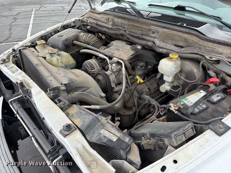 image for item EQ8021 2006 Dodge Ram 2500 Ext. Cab pickup truck