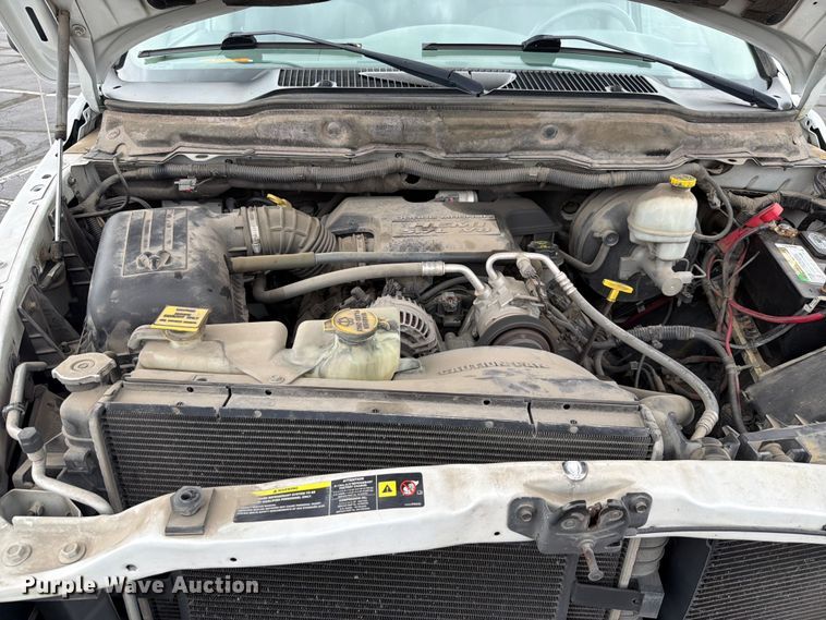 image for item EQ8021 2006 Dodge Ram 2500 Ext. Cab pickup truck