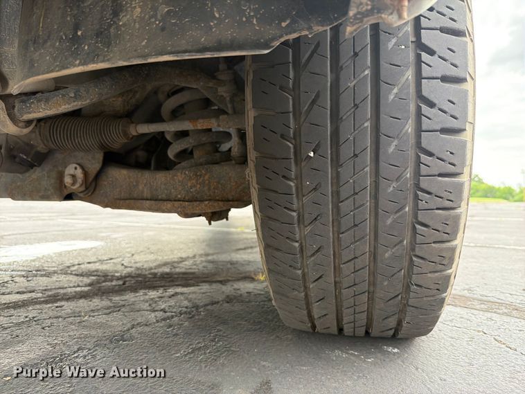 image for item EQ8021 2006 Dodge Ram 2500 Ext. Cab pickup truck