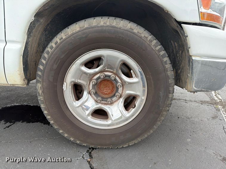 image for item EQ8021 2006 Dodge Ram 2500 Ext. Cab pickup truck