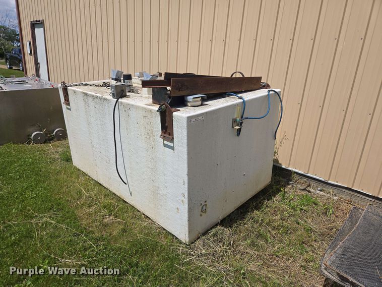 image for item ER1731 Fish transfer tank