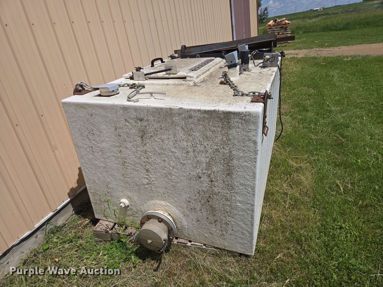 image for item ER1731 Fish transfer tank