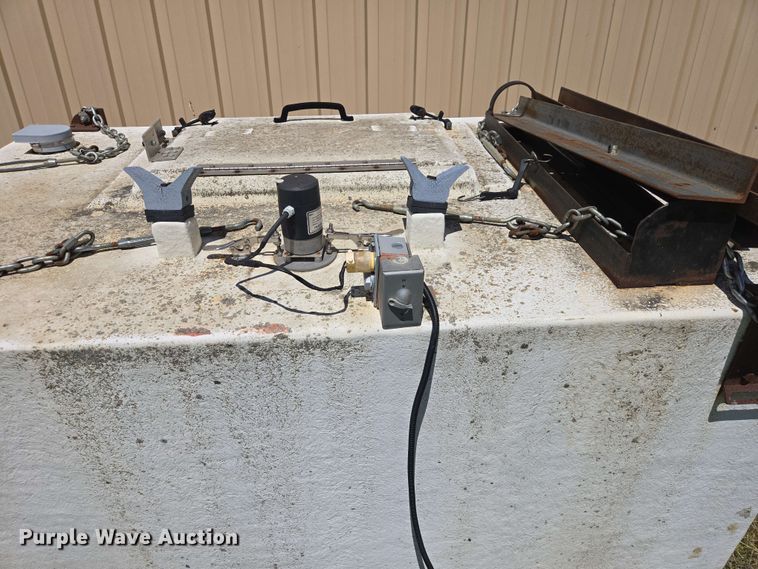 image for item ER1731 Fish transfer tank