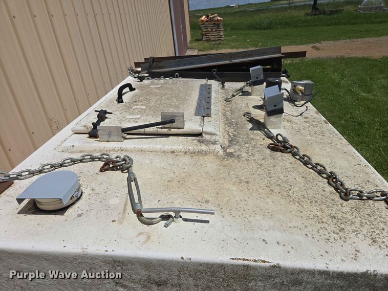 image for item ER1731 Fish transfer tank