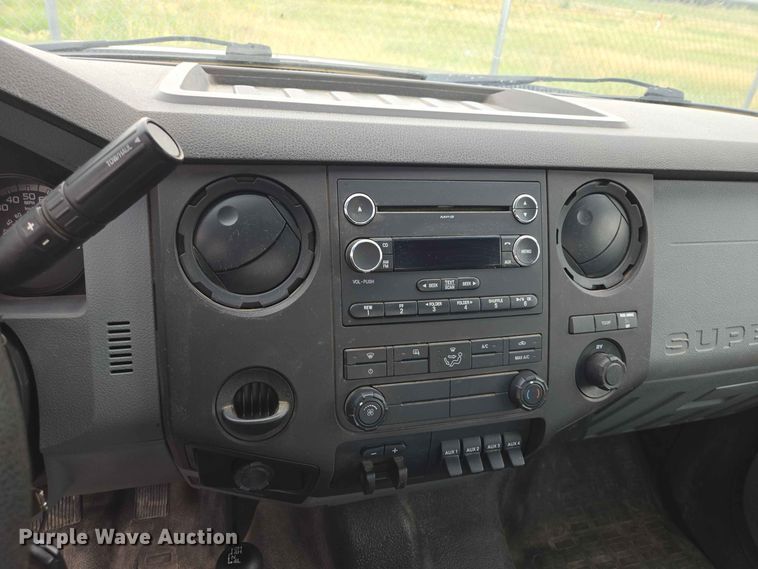 image for item ER1732 2012 Ford F350 Super Duty Ext. Cab pickup truck cab and chassis