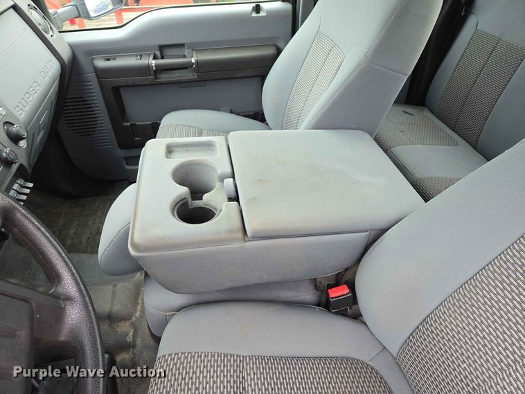 image for item ER1732 2012 Ford F350 Super Duty Ext. Cab pickup truck cab and chassis