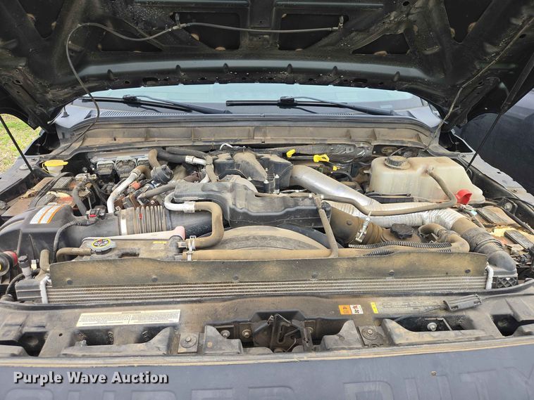 image for item ER1732 2012 Ford F350 Super Duty Ext. Cab pickup truck cab and chassis