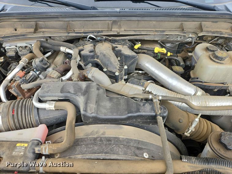 image for item ER1732 2012 Ford F350 Super Duty Ext. Cab pickup truck cab and chassis