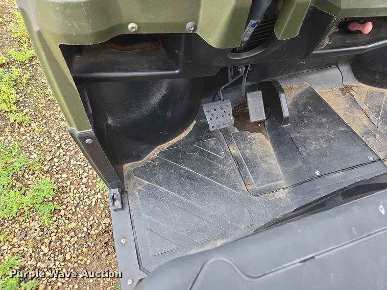 image for item ER1733 2011 Polaris Ranger 800 utility vehicle