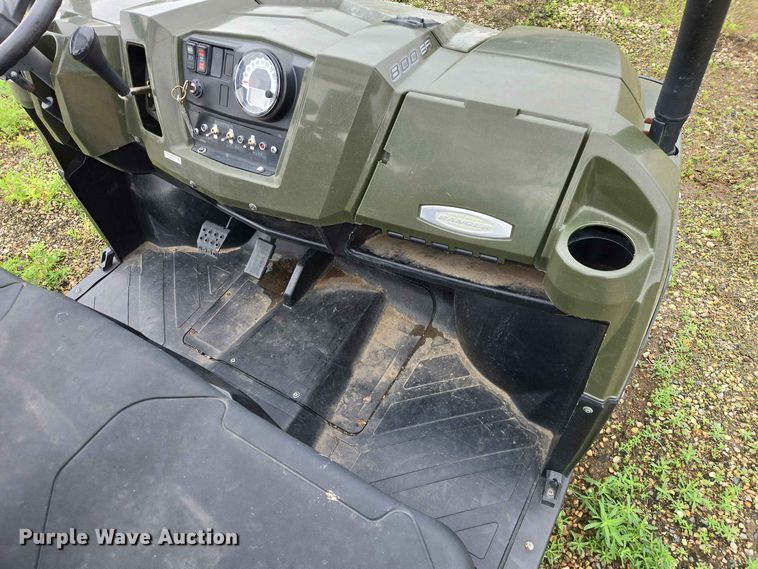 image for item ER1733 2011 Polaris Ranger 800 utility vehicle