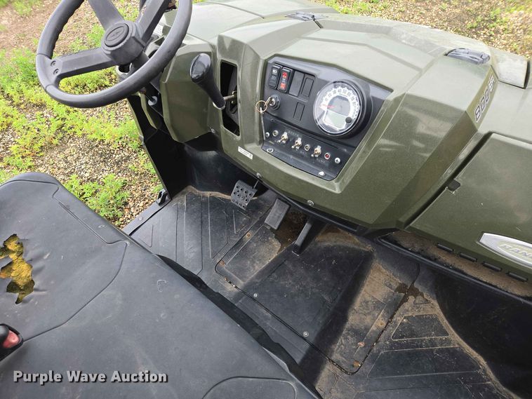 image for item ER1733 2011 Polaris Ranger 800 utility vehicle
