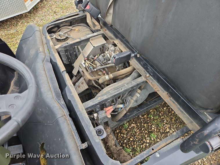 image for item ER1733 2011 Polaris Ranger 800 utility vehicle