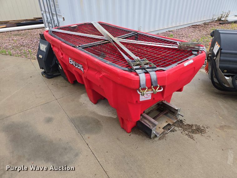 image for item ER1734 Boss VBX 8000 spreader