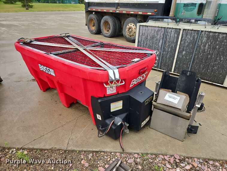 image for item ER1734 Boss VBX 8000 spreader