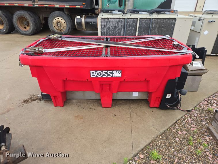 image for item ER1734 Boss VBX 8000 spreader