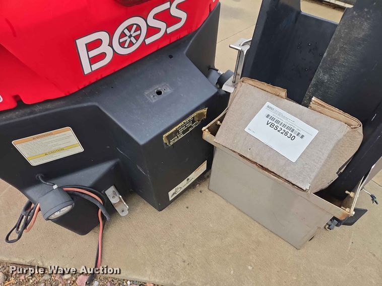image for item ER1734 Boss VBX 8000 spreader