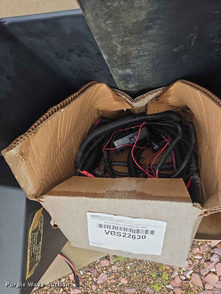 image for item ER1734 Boss VBX 8000 spreader
