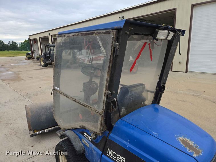 image for item ER1739 2002 New Holland MC28 broom