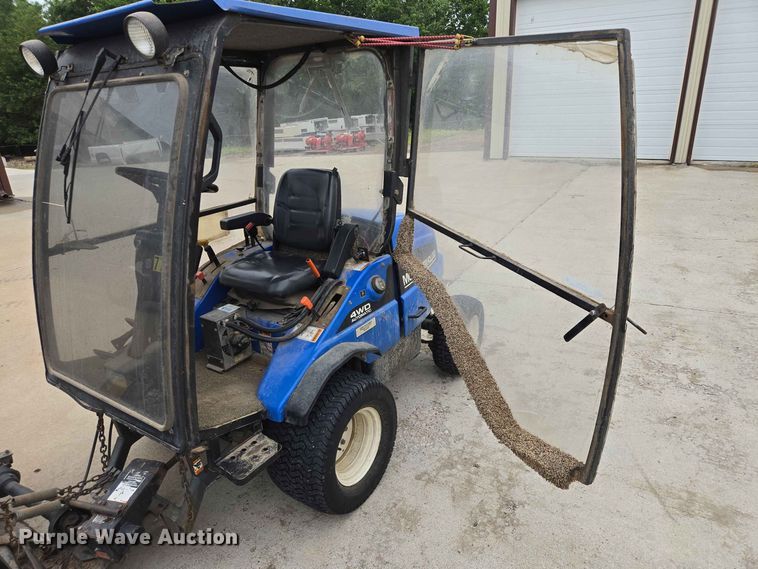 image for item ER1739 2002 New Holland MC28 broom