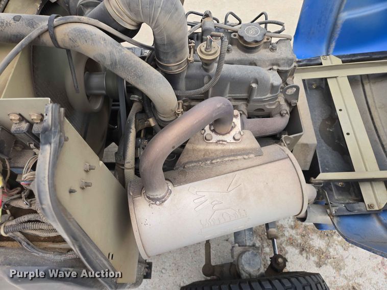 image for item ER1739 2002 New Holland MC28 broom