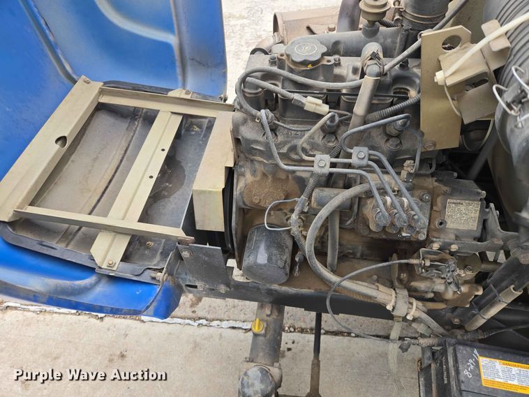 image for item ER1739 2002 New Holland MC28 broom