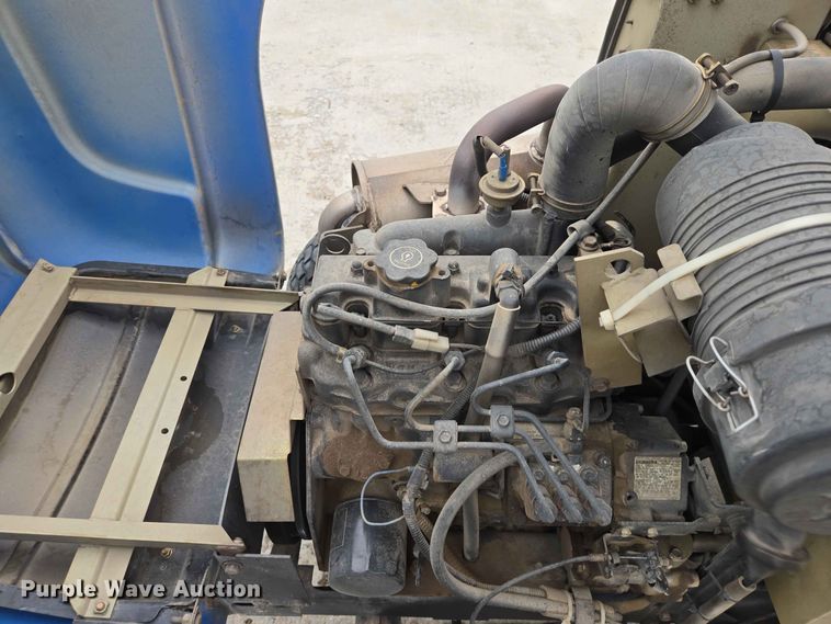 image for item ER1739 2002 New Holland MC28 broom