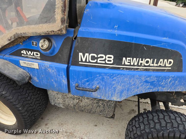 image for item ER1739 2002 New Holland MC28 broom