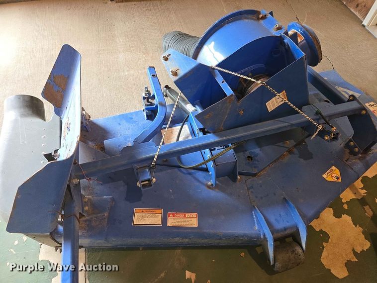 image for item ER1739 2002 New Holland MC28 broom