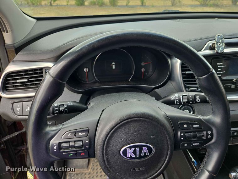 image for item ER1750 2016 KIA Sorento SUV