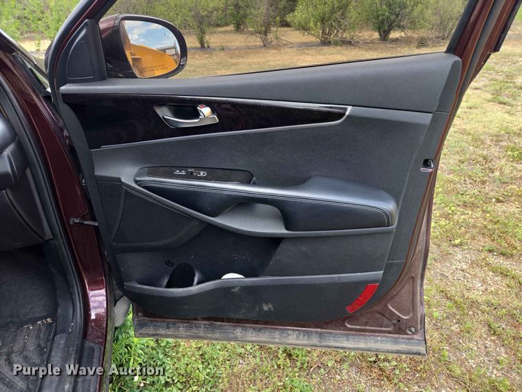 image for item ER1750 2016 KIA Sorento SUV