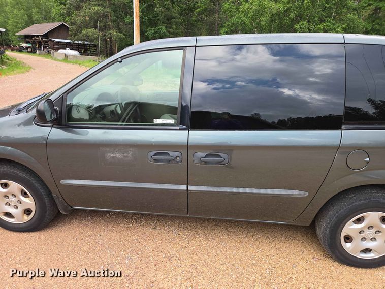 image for item ER1751 2003 Dodge Caravan van