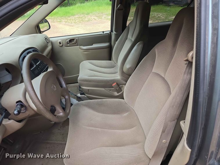 image for item ER1751 2003 Dodge Caravan van