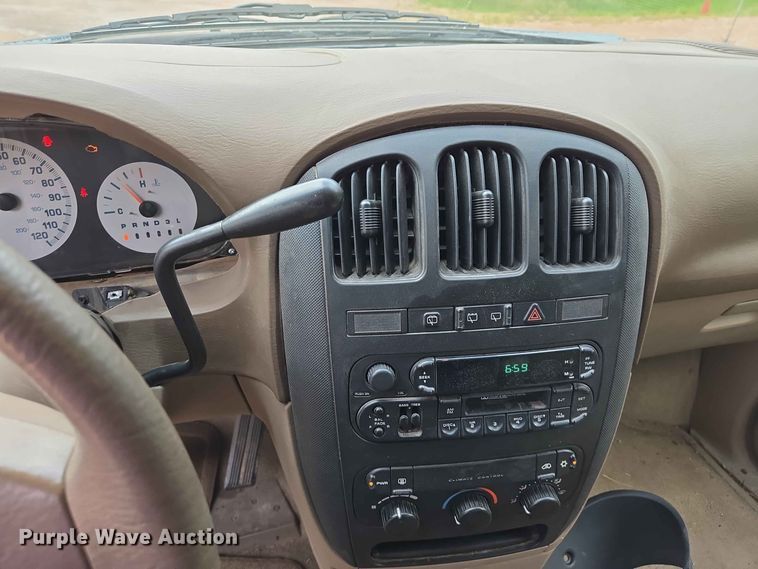 image for item ER1751 2003 Dodge Caravan van