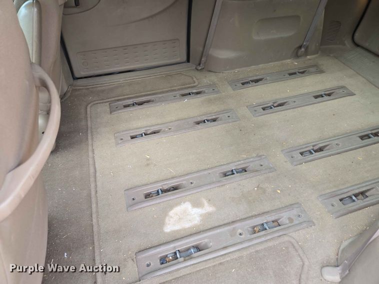image for item ER1751 2003 Dodge Caravan van