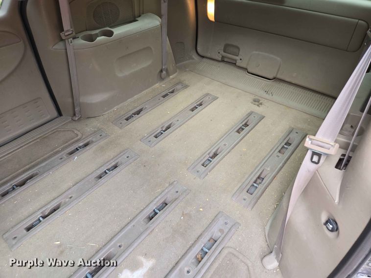 image for item ER1751 2003 Dodge Caravan van