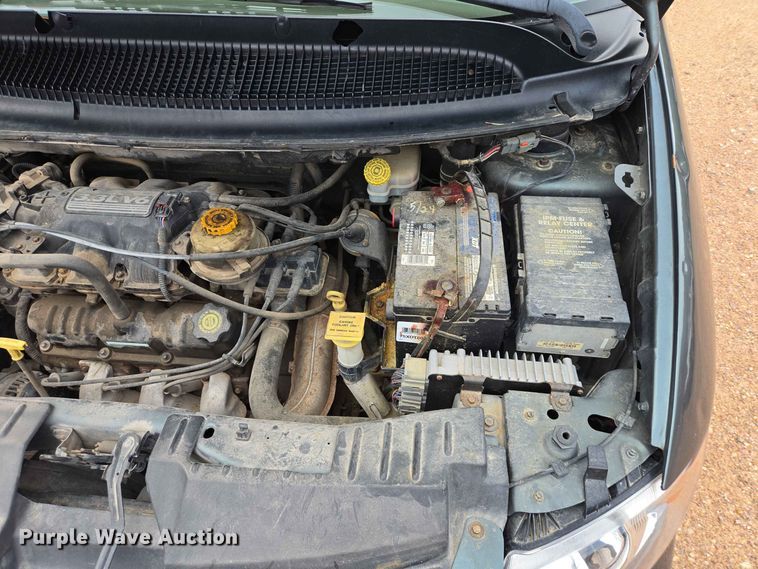image for item ER1751 2003 Dodge Caravan van