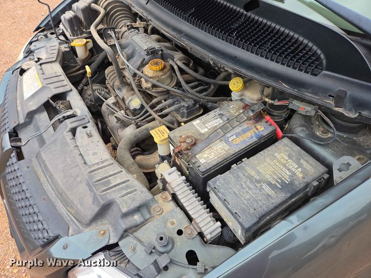 image for item ER1751 2003 Dodge Caravan van