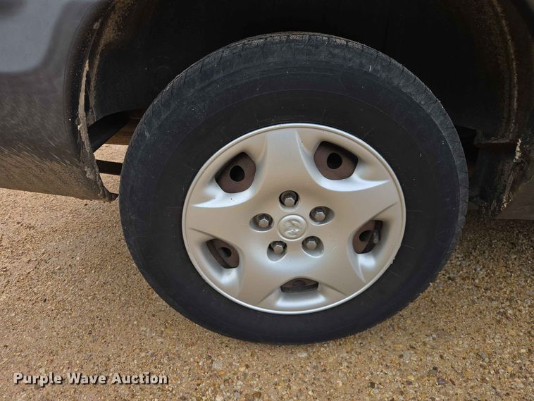 image for item ER1751 2003 Dodge Caravan van