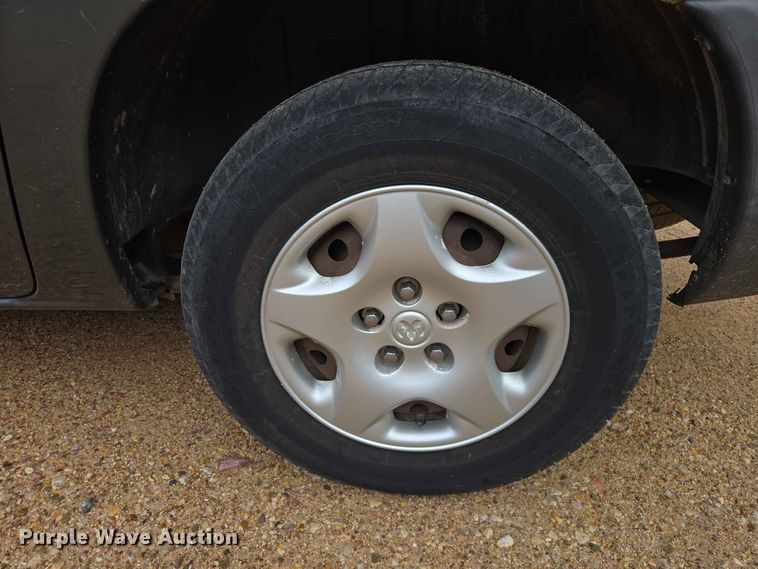 image for item ER1751 2003 Dodge Caravan van