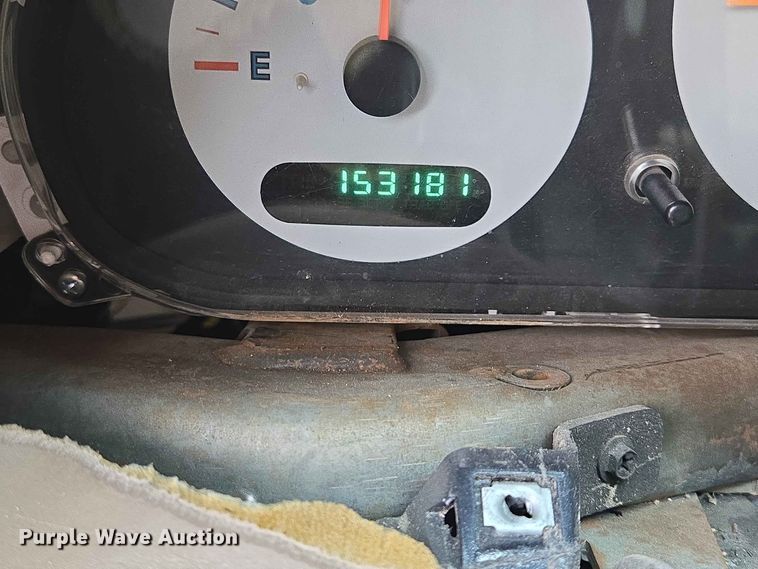 image for item ER1751 2003 Dodge Caravan van