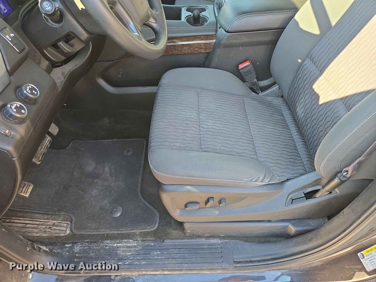 image for item ER1752 2017 Chevrolet Tahoe SSV SUV