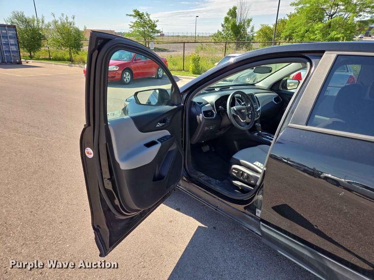 image for item ER1753 2021 Chevrolet Equinox SUV