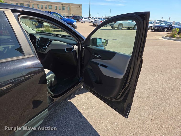 image for item ER1753 2021 Chevrolet Equinox SUV